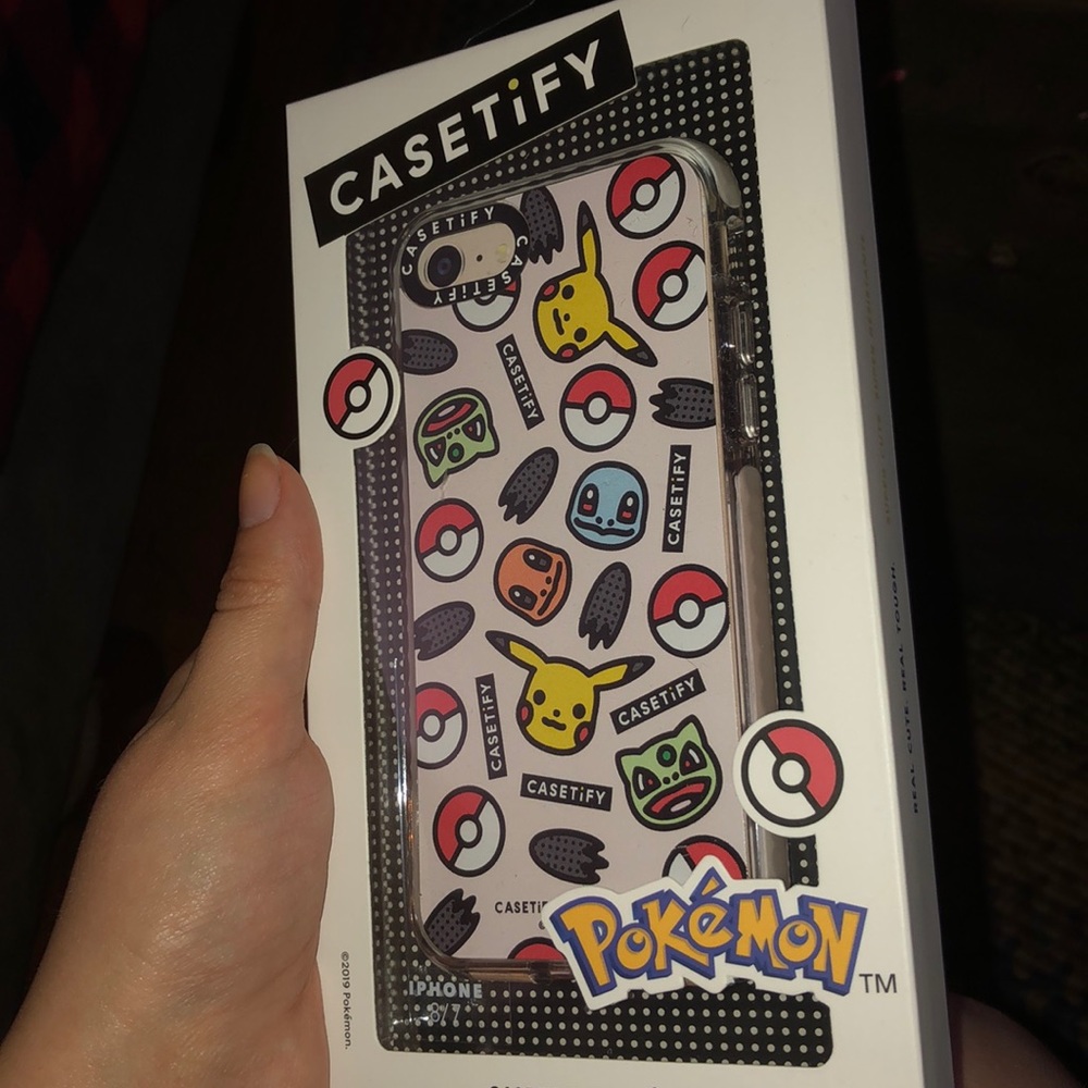 POKEMON CASE IPHONE 8/7